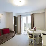 Hotel Tulip & 3*