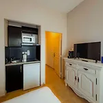Tulip & Hotel 3*