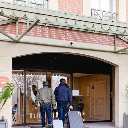Tulip & Hotel 3*