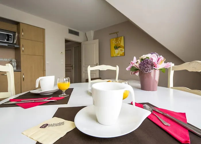 Tulip & أونفلور